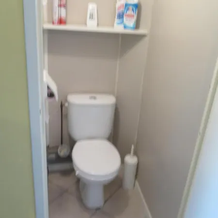 T3 Avec Balcon Plein Sud En Bord De - 50 Ml .2 Confort, Equipe De Chauffage Electrique Pour Periode Hivernale, Apartament *